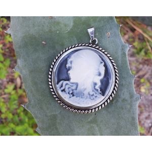 Cameo Pendant
